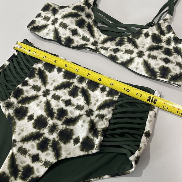 Women’s swimsuit Green Tie Dye High Rise Bikini Set completely reversible - Picture 5 of 16